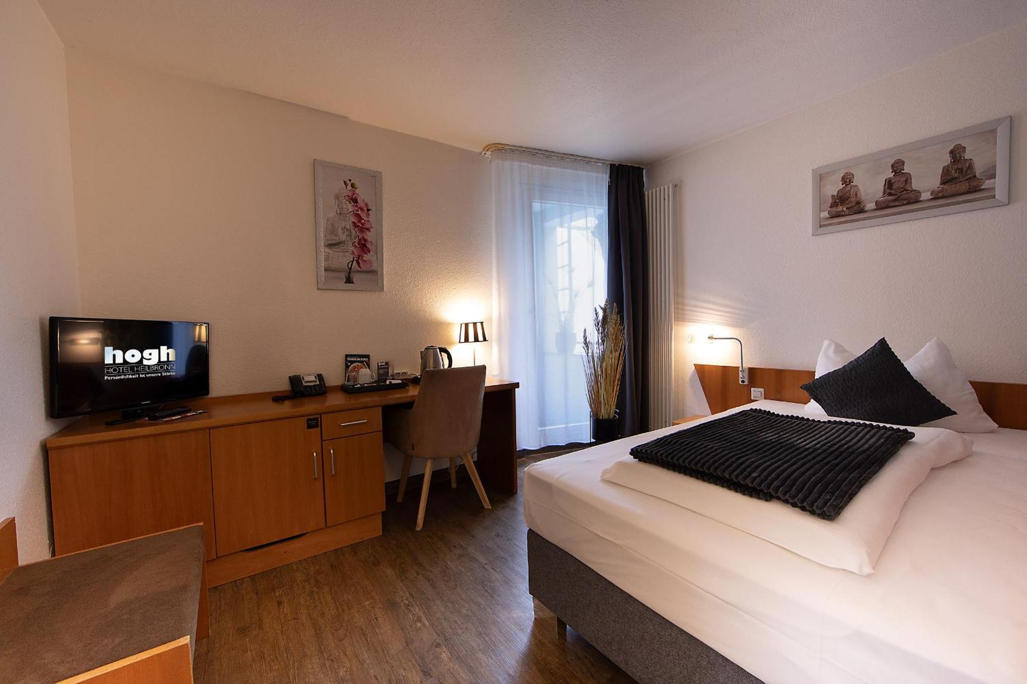 Hogh Hotel Хейльбронн Экстерьер фото